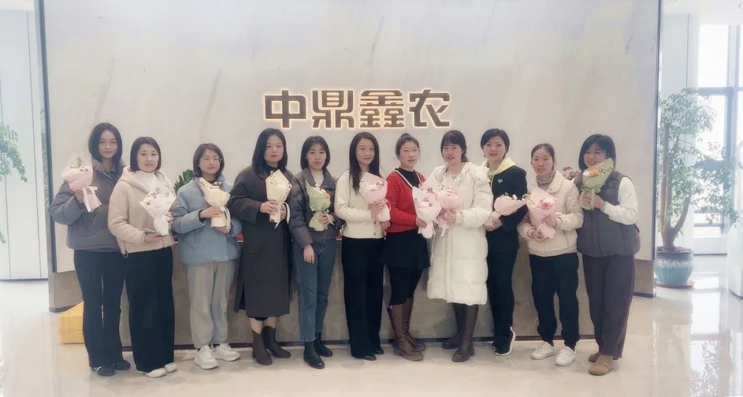 寵愛(ài)女神節(jié)，鼎鑫集團(tuán)送出花海與甜蜜驚喜！